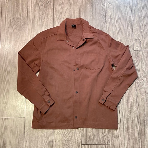 Casual button down shirt - Picture 1 of 1